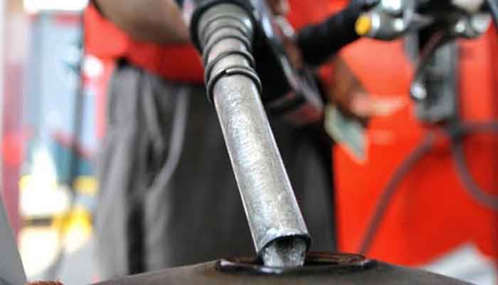 Pakistan’s Petrol Price Decrease: A December Delight for Drivers