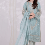 Why Pakistani Suits are Famous in the UK