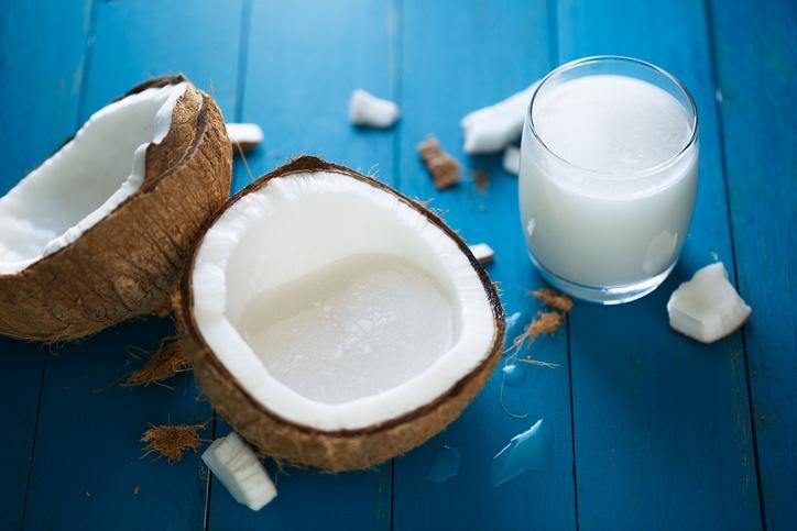 Health Benefits Of Coconut Milk For Weight Loss, Skin, And Hair