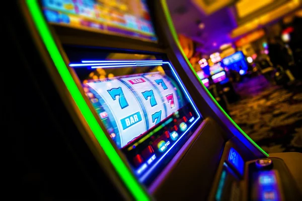 Why Slot Gaming Appeals to Both Casual and Serious Gamblers